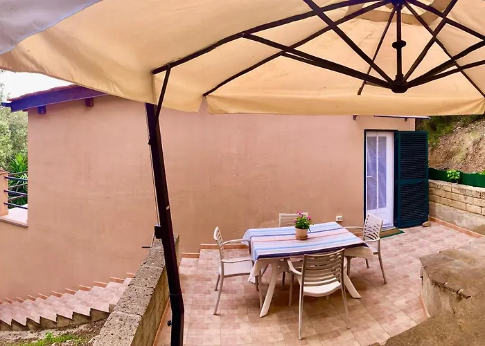 Vakantiehuis Il Boschetto Sul Mare - Goelba *